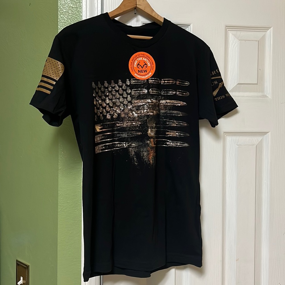 NWT men’s Grunt Style tshirt